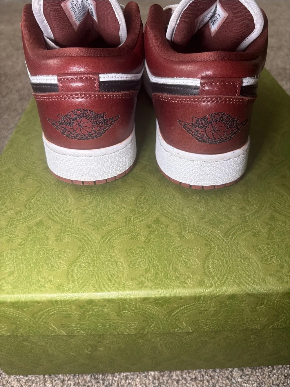 Nike Air Jordan Low-Top Sneakers in White and Brown Red-Brown